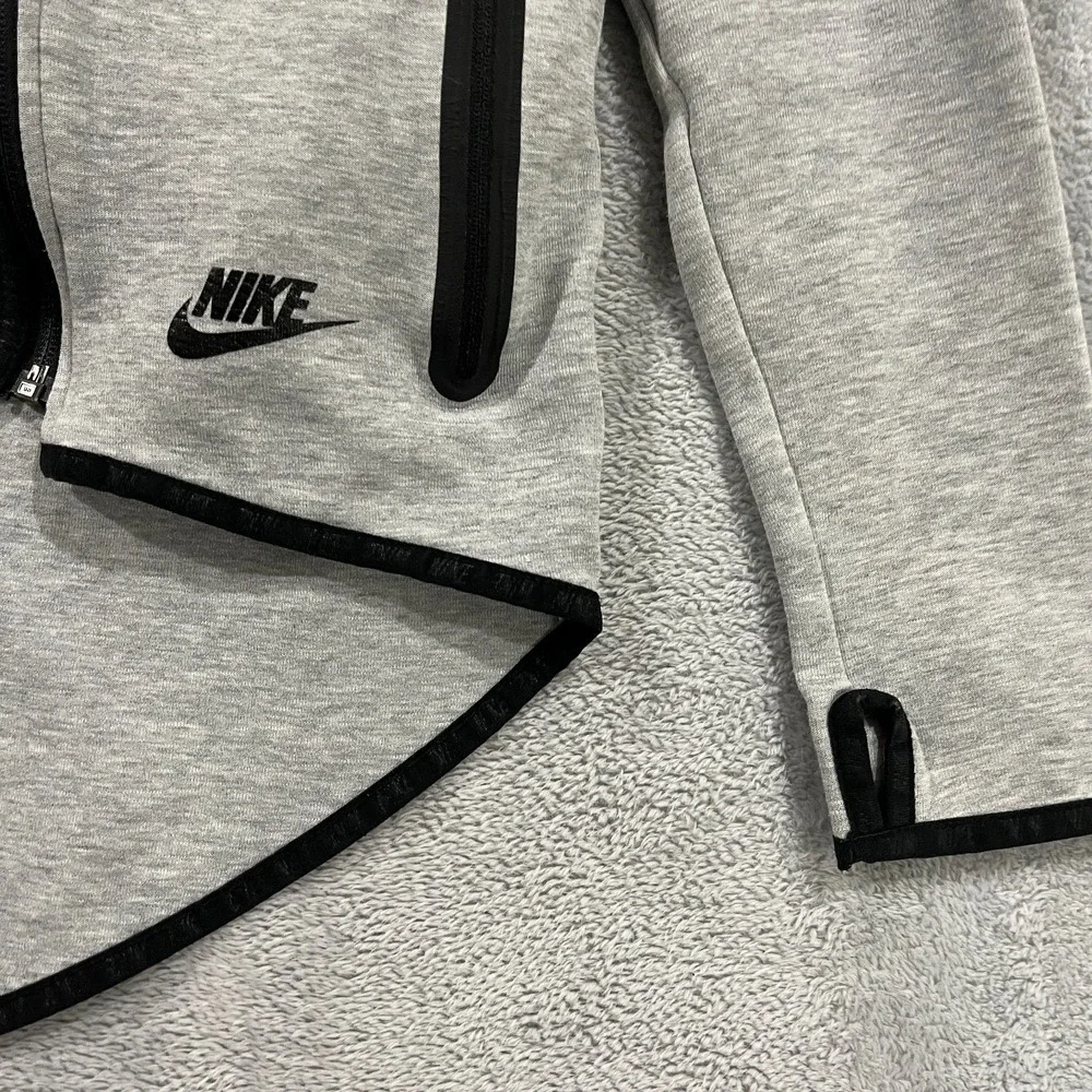 Nike Tech Jacket‎ Womens XS Gray Full Zip Fleece Cape Hoodie Athleisure Workout